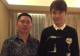 广州星亿娱乐与明星合影
